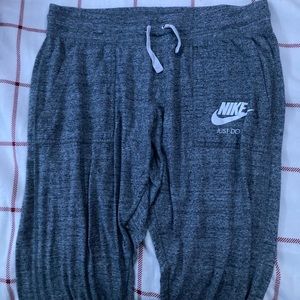 NIKE sweats